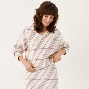 Part Two Oversized Plaid Checkered Cotton Blend V-Neck Sweater